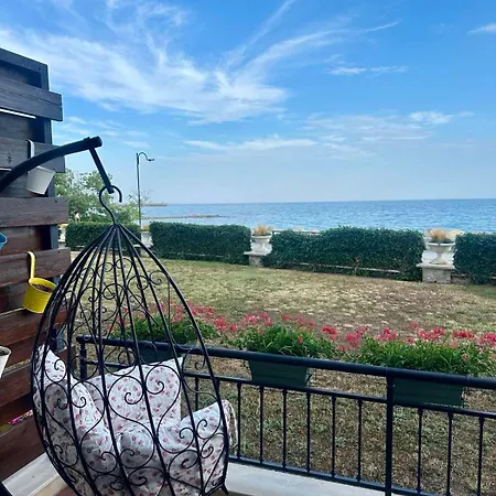 La Veranda Apartment, Complex Carpe Diem, Free Parking & Swimming Pool Balchik