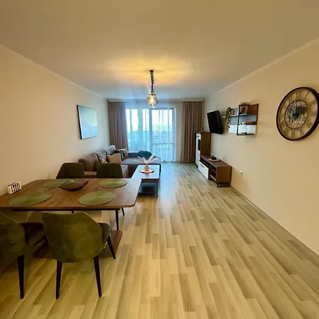 Апартамент La Veranda Apartment, Complex Carpe Diem, Free Parking & Swimignpool Балчик