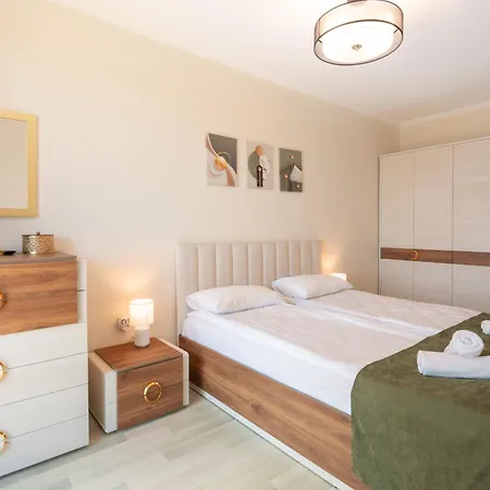 La Veranda Apartment, Complex Carpe Diem, Free Parking & Swimming Pool Διαμέρισμα