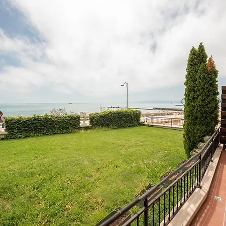 La Veranda Apartment, Complex Carpe Diem, Free Parking & Swimming Pool Διαμέρισμα