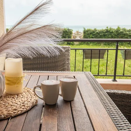 La Veranda Apartment, Complex Carpe Diem, Free Parking & Swimming Pool *